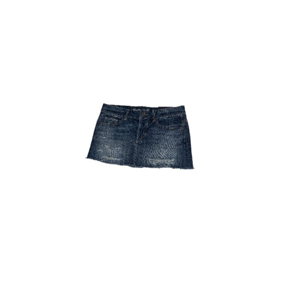 🆕 American Eagle Outfitters Distressed Blue Jean Mini Skirt - Women’s Size 4 - Picture 1 of 8